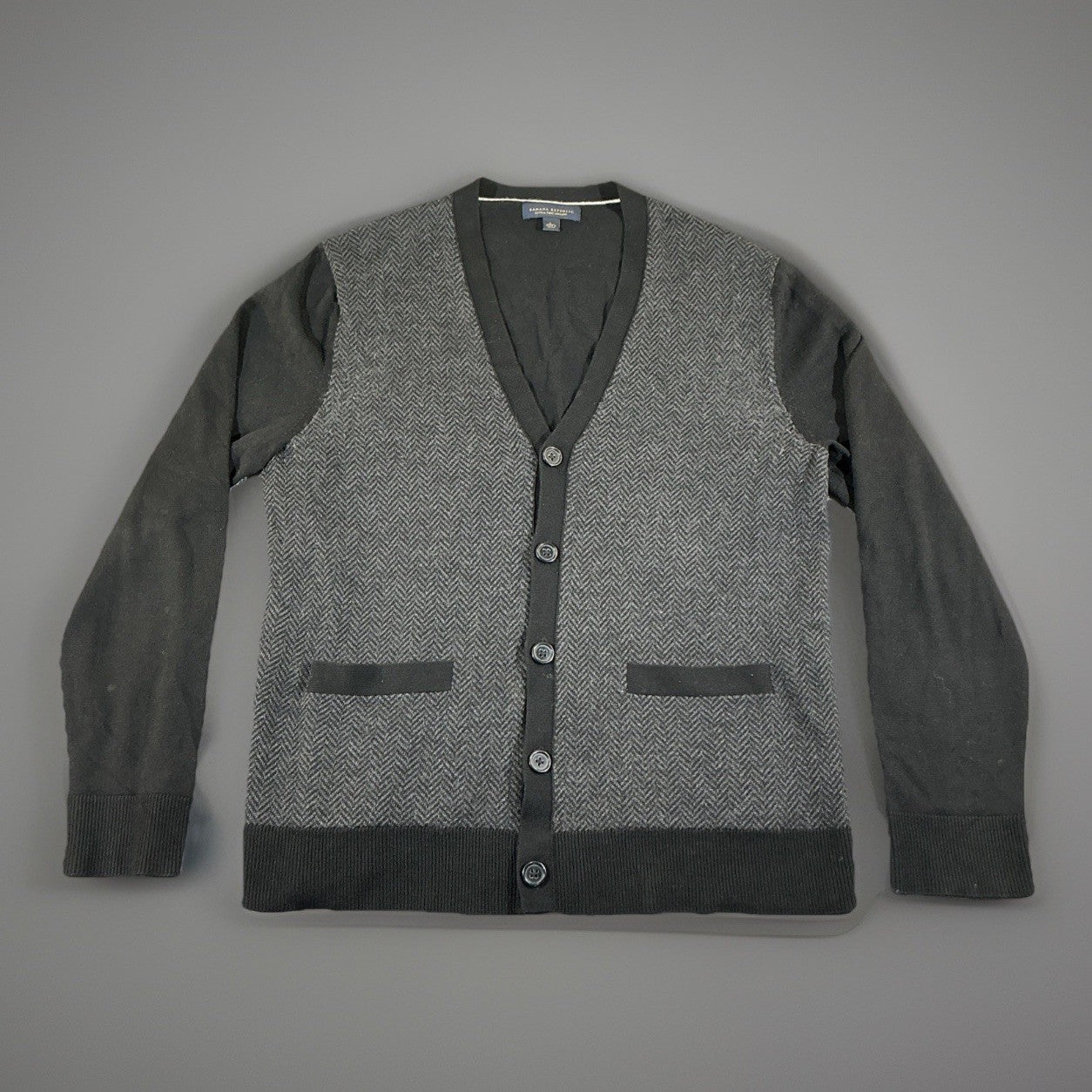 Banana Republic Men’s Cardigan Herringbone Pattern Size L Urban Collection
