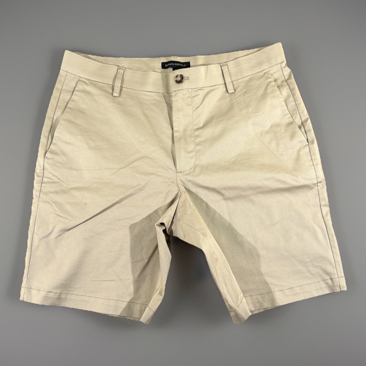 Banana Republic Mens Beige Stretch Mid-Rise Aiden Slim Chino Shorts Size 34